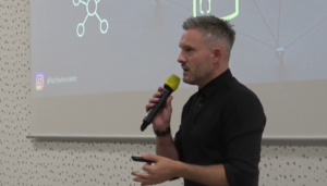 Kinésithérapie & Réseaux Sociaux - V. Meslet